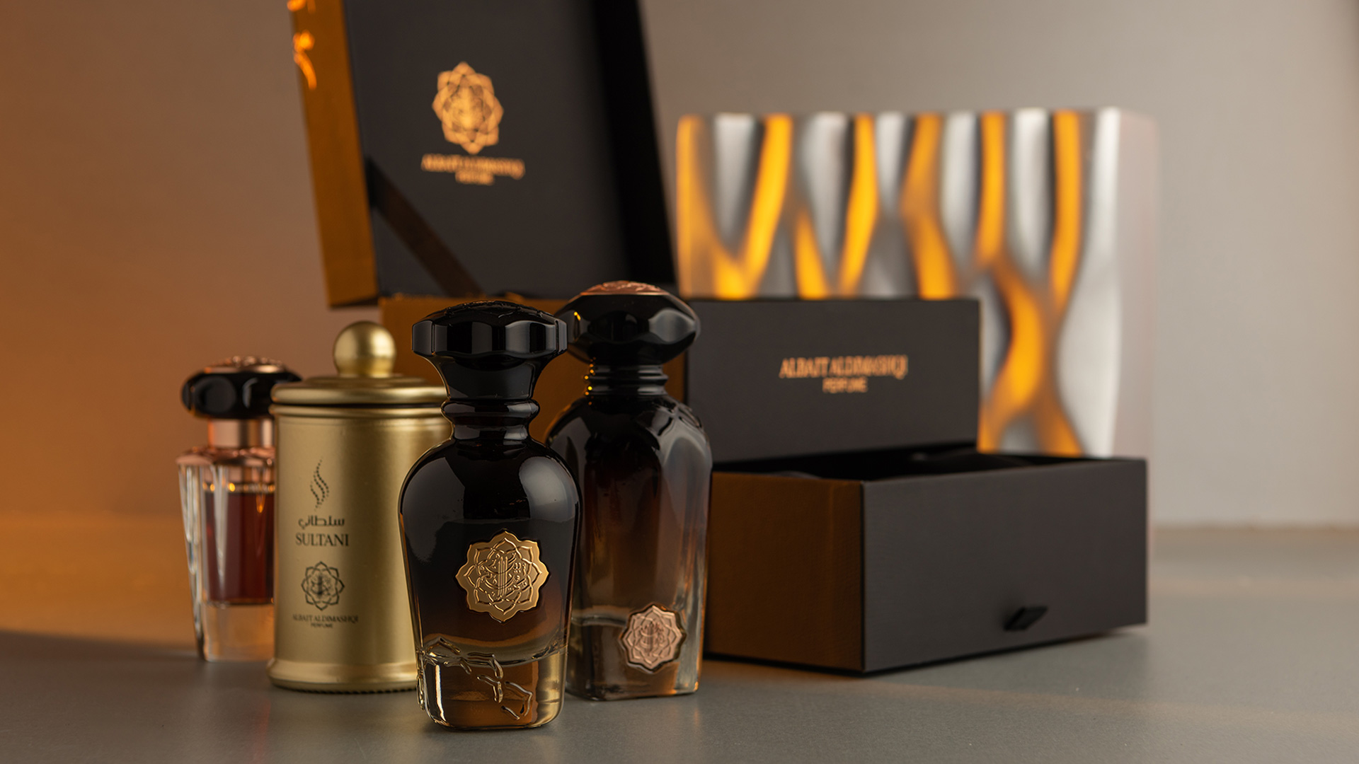 Make Any Day an Extraordinary Occasion with Our Premium Perfume Gift Box