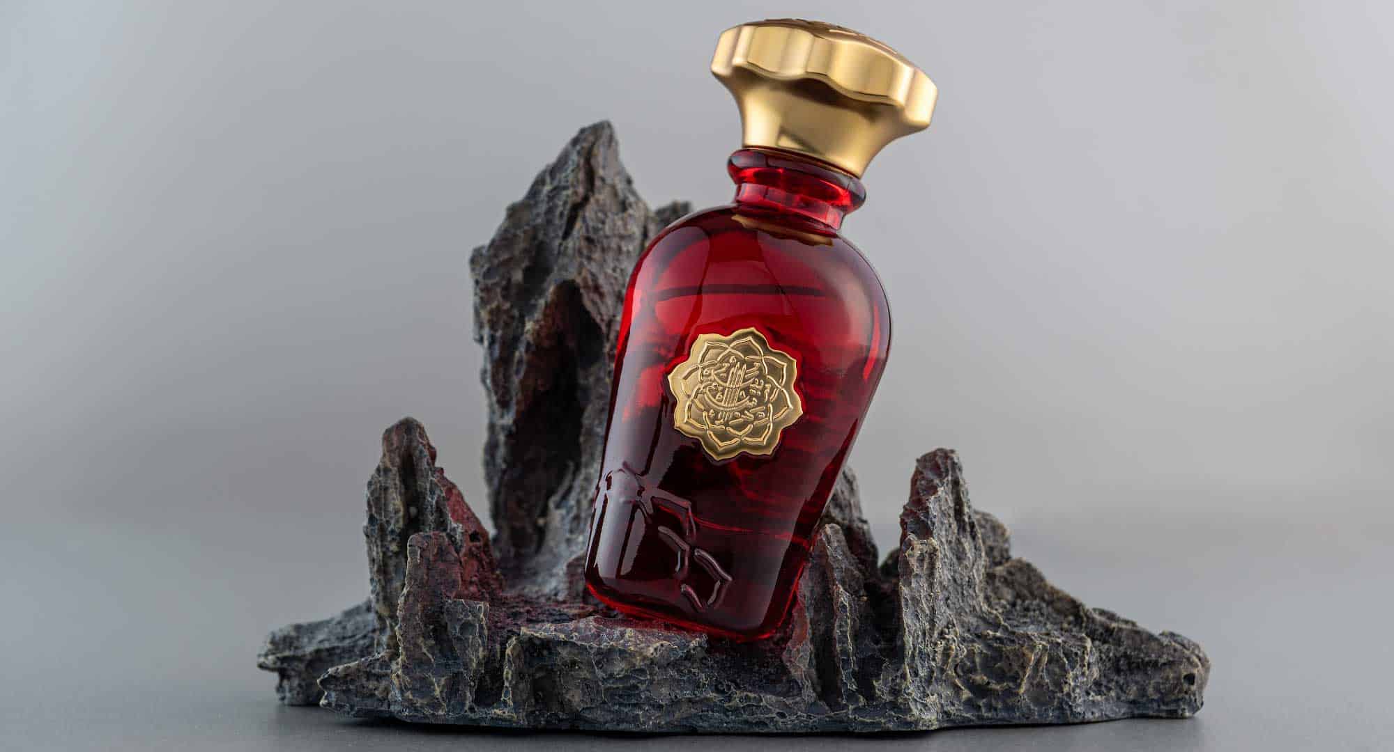 buy-now-and-own-a-piece-of-perfume-history-with-the-best-selling-classic-perfumes