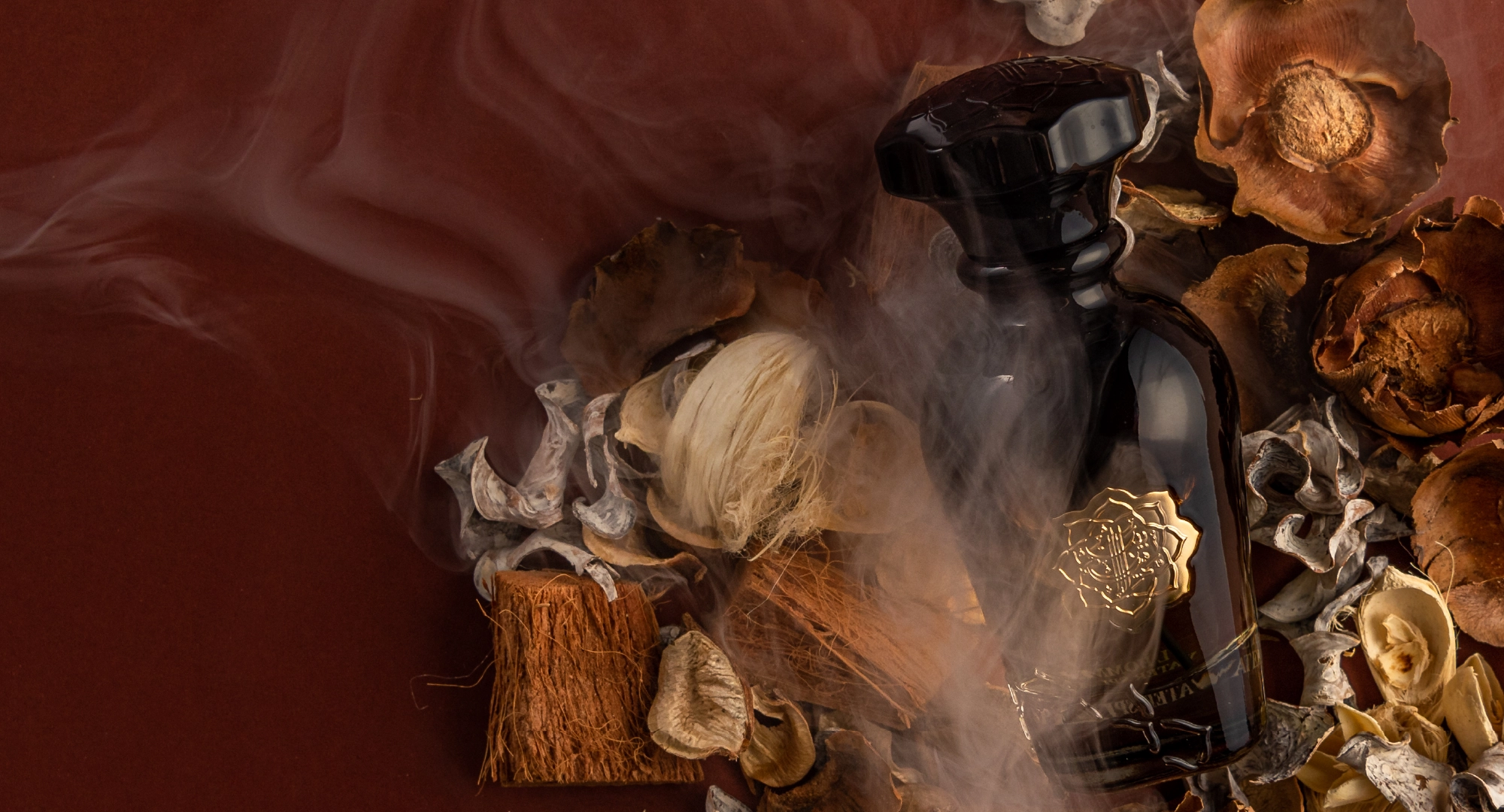 Buy Unisex Perfumes That Blend Elegance and Freshness for All Genders