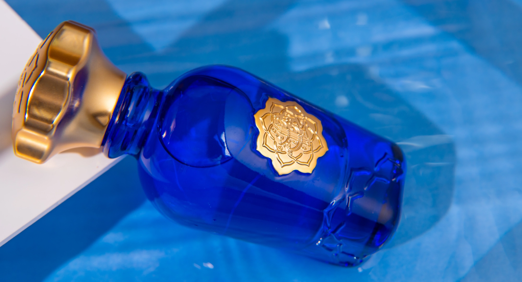 Discover Stylish and Masculine Men’s Perfumes at a Price You Can Afford