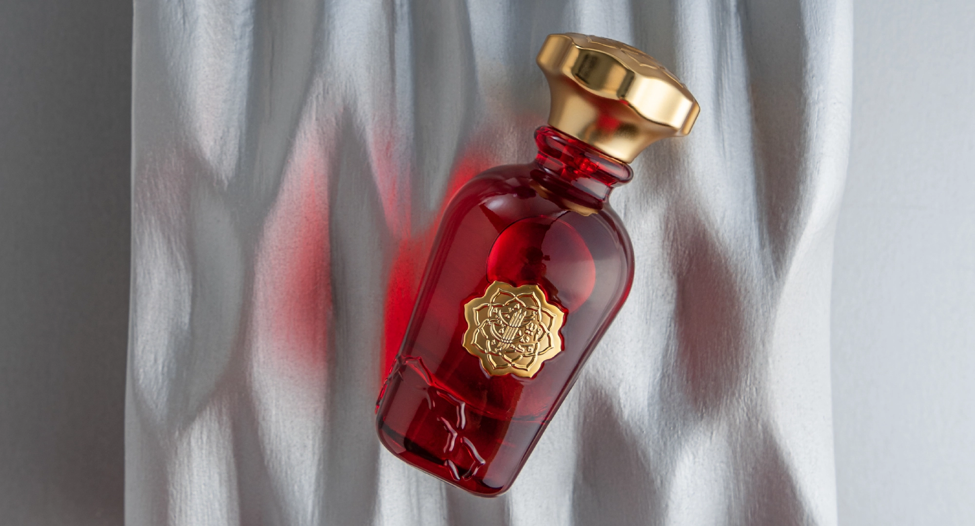 The Best 10 Perfumes for Women That Blend Effortlessly Like a Second Skin