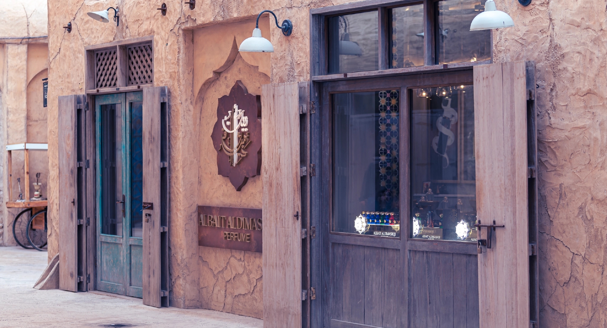 Discover the Best Perfume Sale Online in the UAE