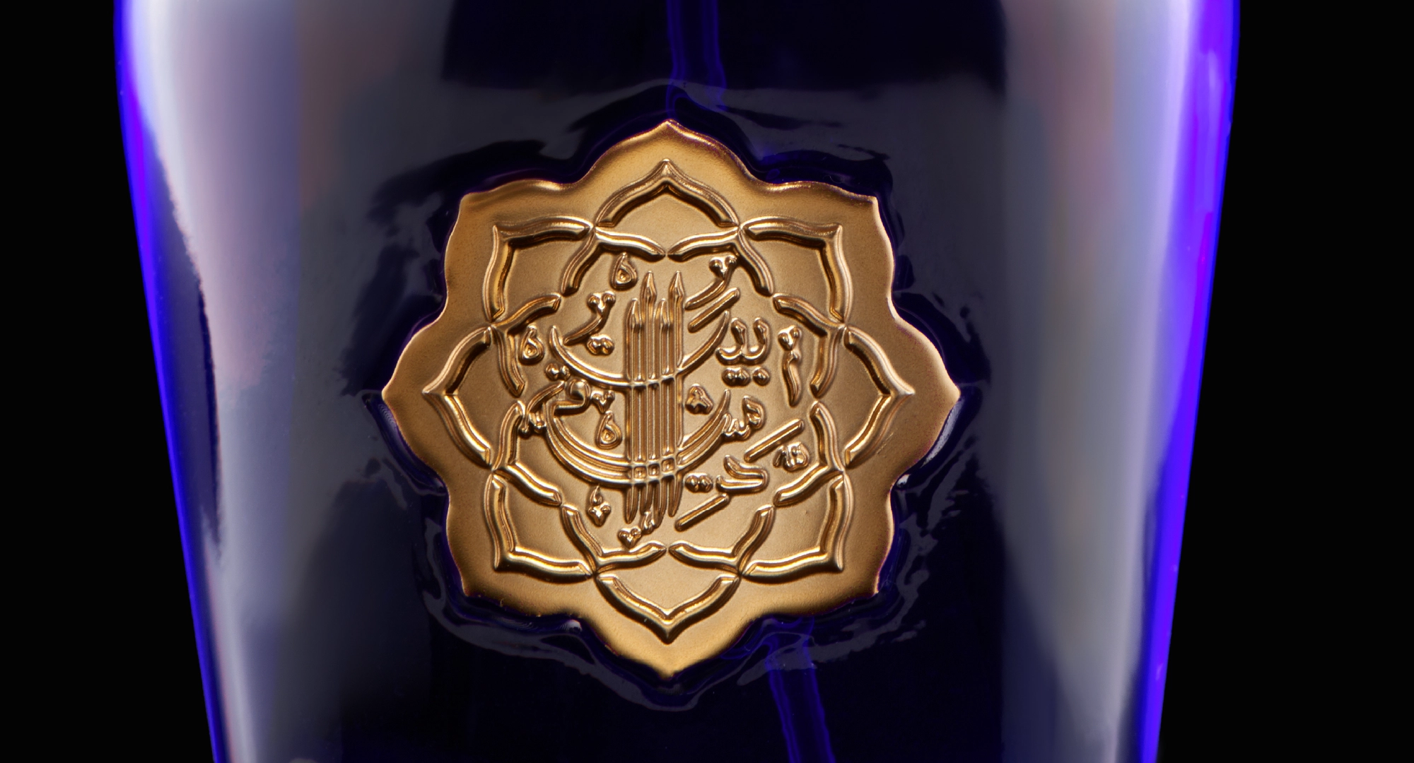 Explore the Scent Styles Behind Popular Men’s Perfumes