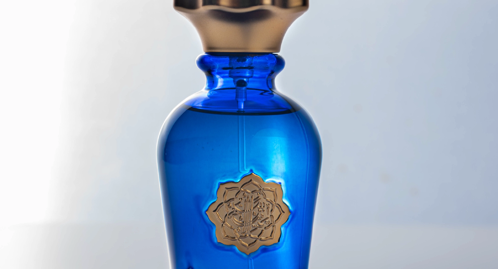 Popular Men’s Perfumes: Discover the Top Scents at Albait Aldimashqi
