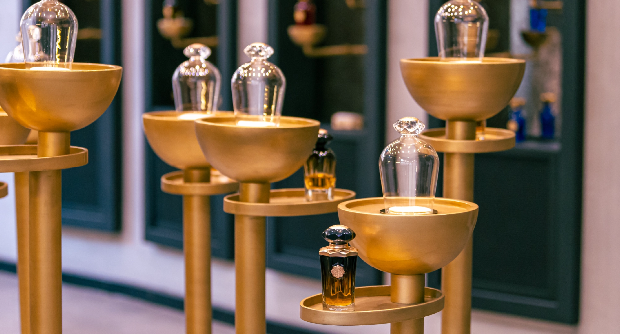 Shop Your Favorite Perfume Brands at Albait Aldimashqi