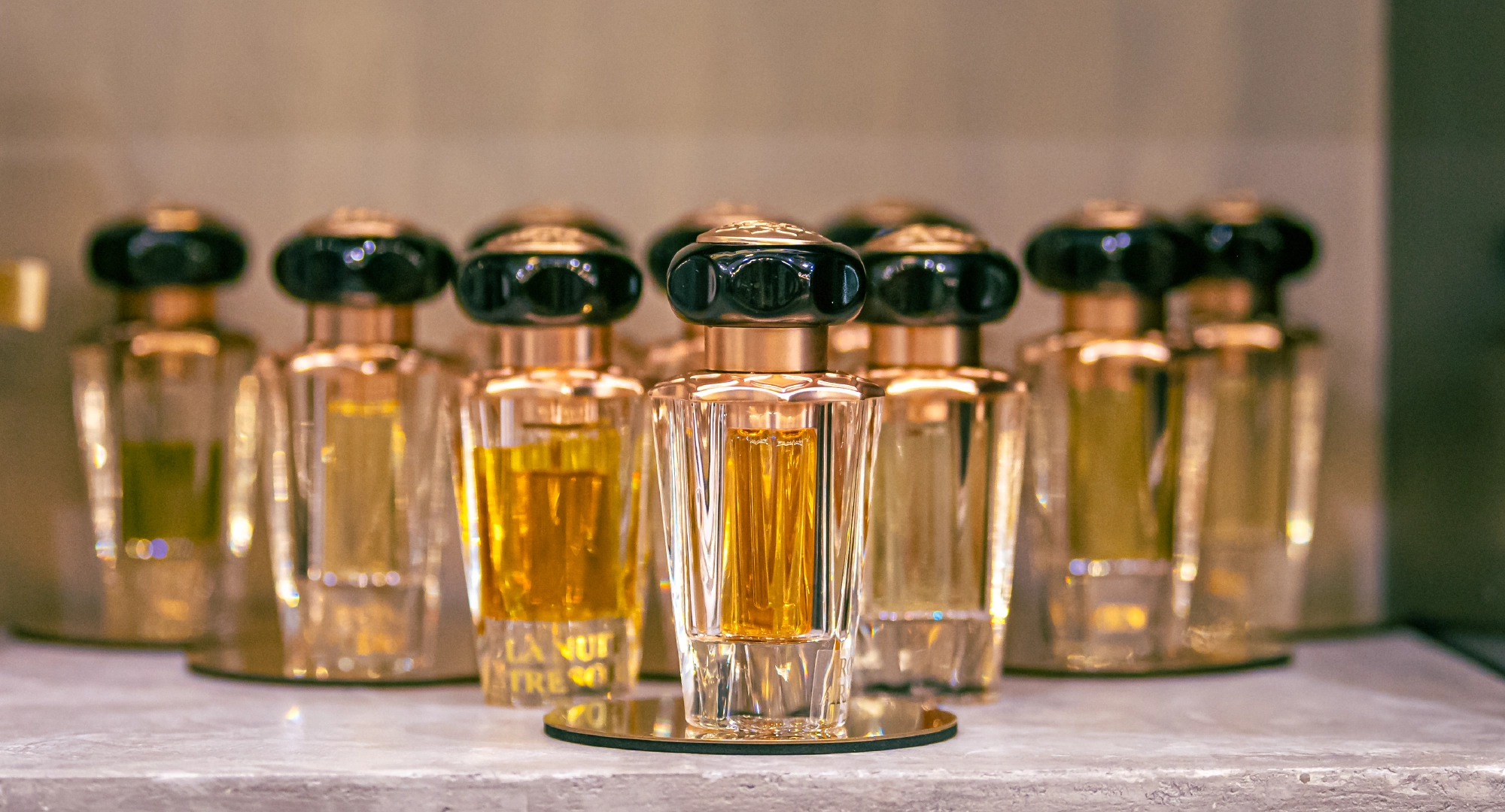 Tired of Perfumes That Fade Too Fast? Try These Simple Tips