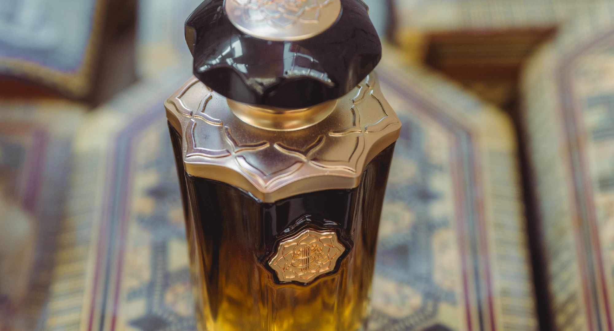 Visit Albait Aldimashqi Perfumes – Online and In-Store in the UAE