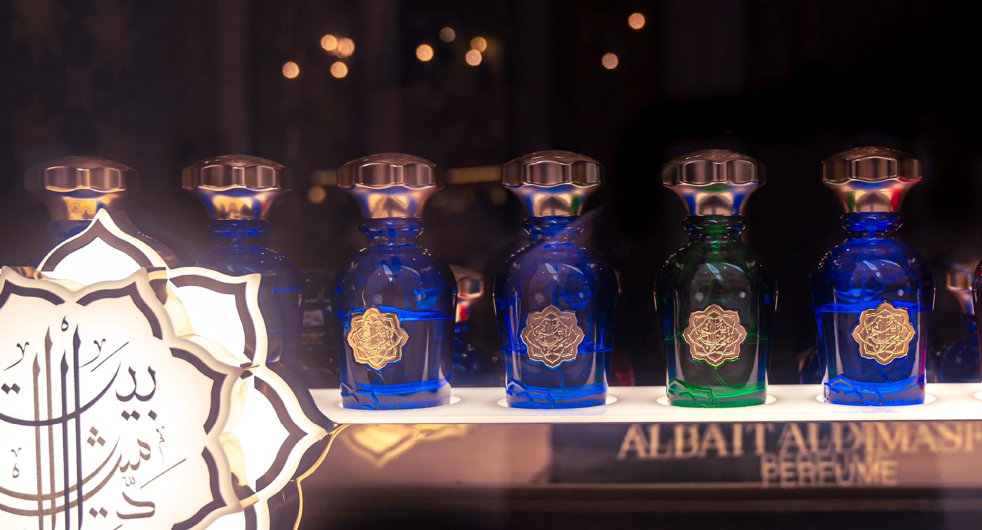 Why Albait Aldimashqi Is the Go-To for Men’s Perfume in the UAE