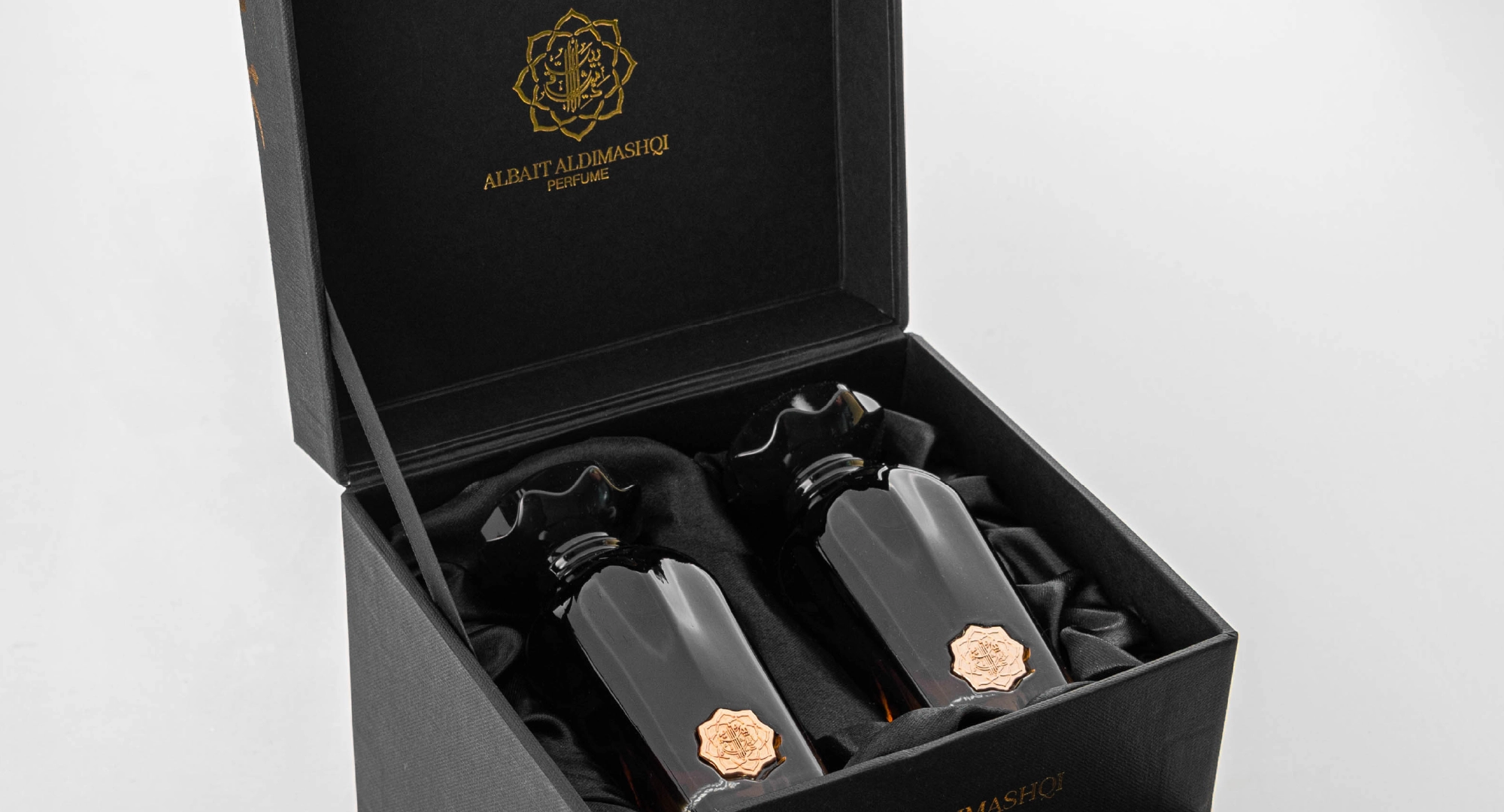 Why Perfume Gift Sets Make the Perfect Present